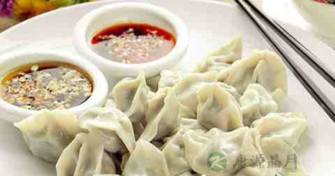 白菜猪肉饺什么时候放调料