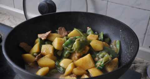 豆角炖土豆什么时候放调料