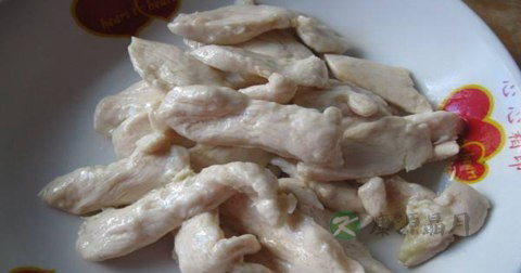 锅塌鸡签什么时候放调料