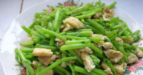 做茼蒿炒鸡蛋放什么调料