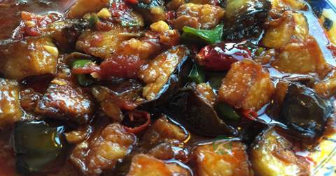 烧茄子什么时候放调料