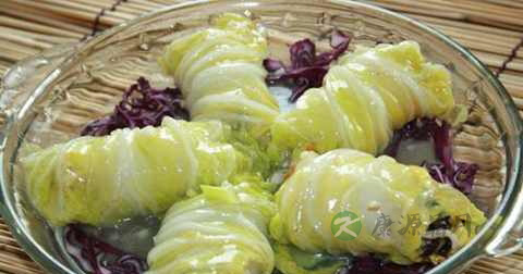蒸白菜卷什么时候放调料