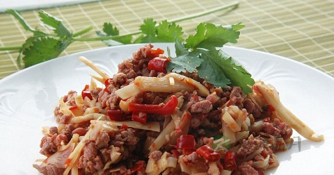 做酸笋炒牛肉放什么调料