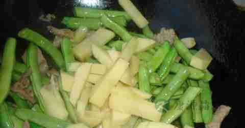 土豆炖豆角的营养价值