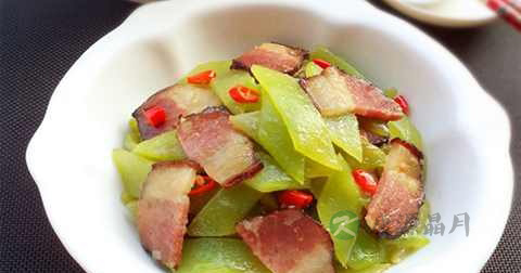 做青笋炒腊肉放什么调料