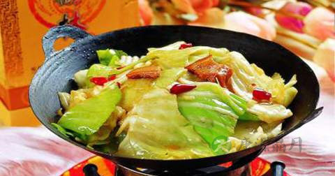 做干锅手撕包菜放什么调料