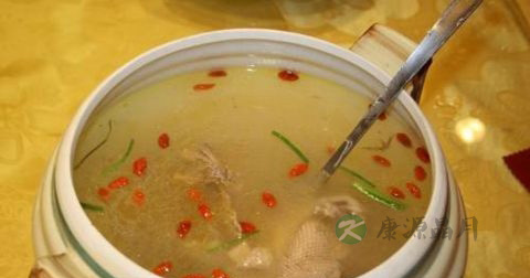做清炖鸭汤放什么调料