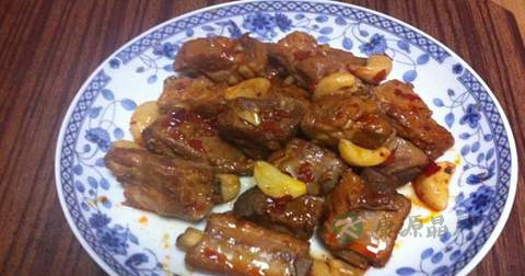 蒜烧排骨什么时候放调料