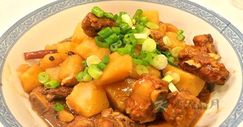 土豆炖排骨怎么做最有营养