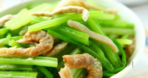 虾米拌芹菜什么时候放调料