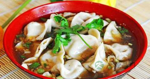 饺子汤用什么锅