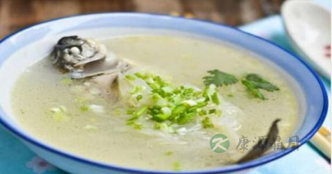 炖鱼配什么青菜好