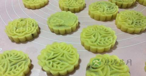 绿豆糕什么时候放调料