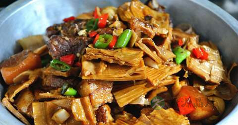 笋干烧肉什么时候放调料