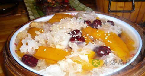 银耳川鸭怎么做最有营养