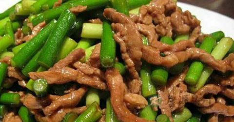 蒜苔炒肉什么时候放调料