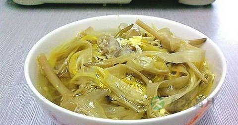 做黄花菜鸡蛋肉汤放什么调料