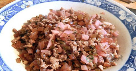 泡菜肉末什么时候放调料