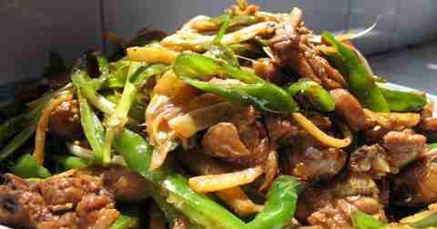 青椒炒鸭肉什么时候放调料