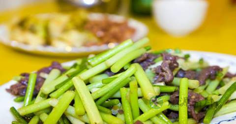 做蒜苗炒牛肉放什么调料