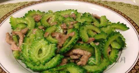 苦瓜炒肉丝苦瓜过水吗