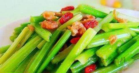 虾米拌芹菜什么时候放调料