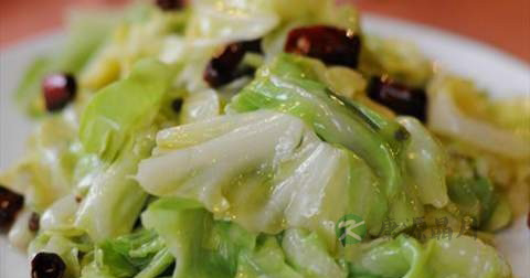 炝炒圆白菜什么时候放调料