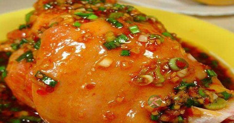 做豆瓣肘子放什么调料