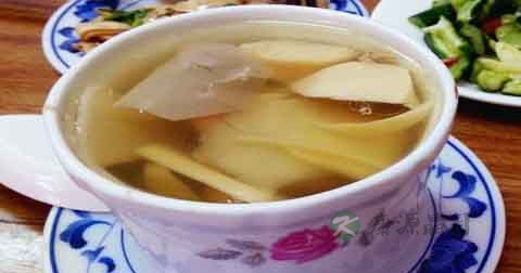 做鲜笋土鸡汤放什么调料