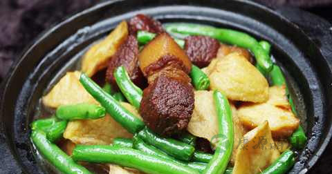 豆角炖土豆什么时候放调料