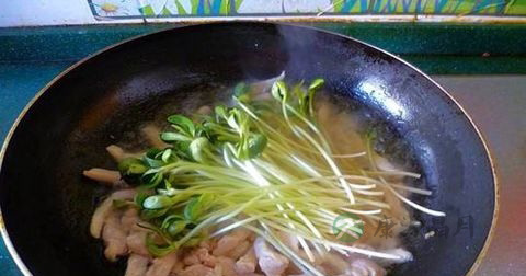 做豆苗炒鸡片放什么调料