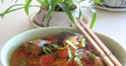 炖鱼配什么青菜好