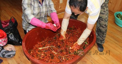 辣白菜什么时候放调料