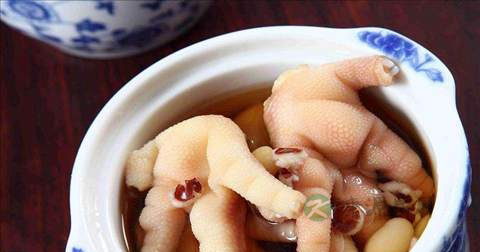 扁豆薏米炖鸡脚的营养价值