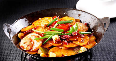 干锅土豆片什么时候放调料