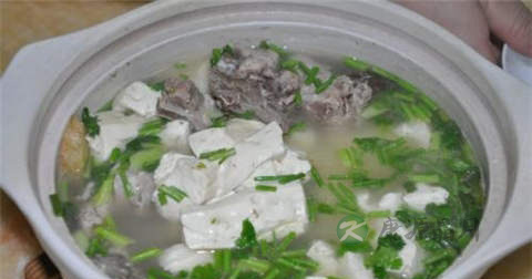 黄豆芽排骨豆腐汤的营养价值