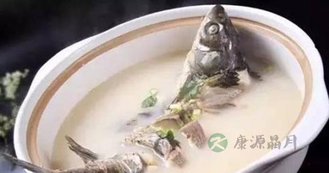 炖鱼汤用什么锅