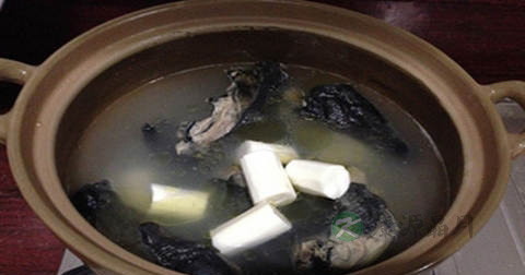 做山药乌鸡汤放什么调料