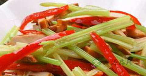 藕香芹味什么时候放调料
