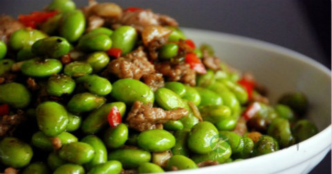 青豆炒肉用什么油